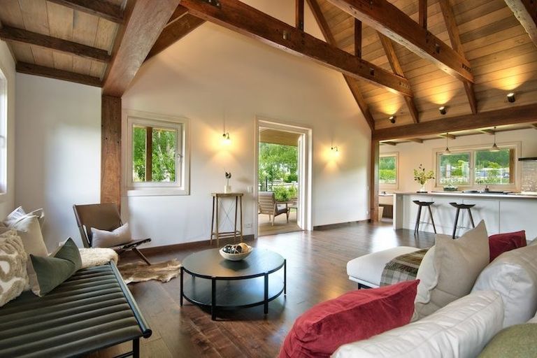 Photo of property in 5 Flynn Lane, Arrowtown, 9302