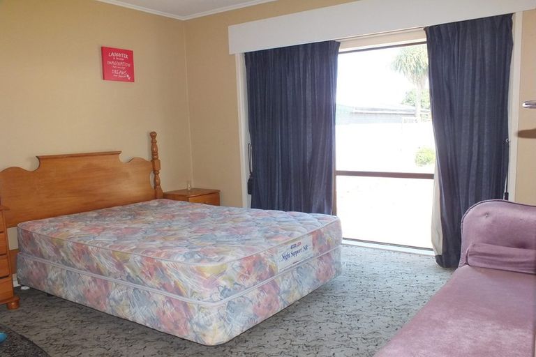 Photo of property in 21 Blankney Street, Hornby, Christchurch, 8042