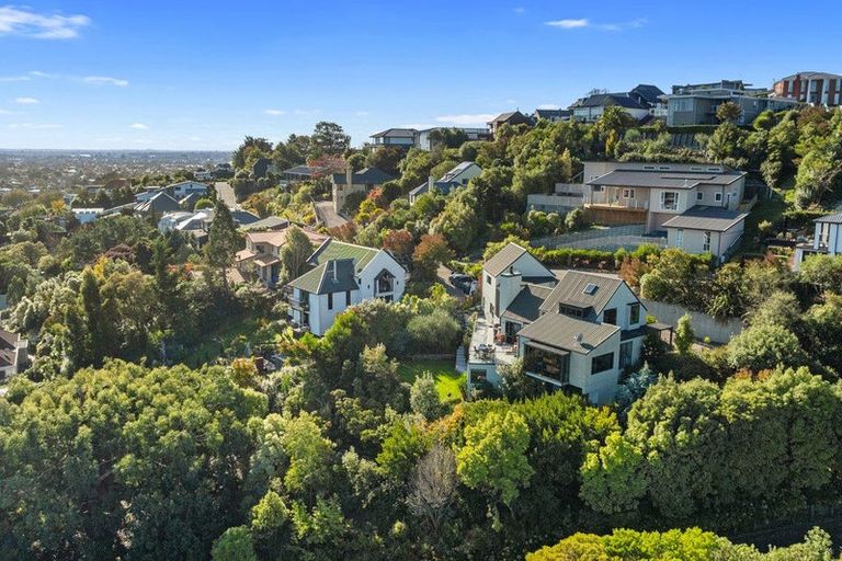 Photo of property in 24 Lucknow Place, Cashmere, Christchurch, 8022