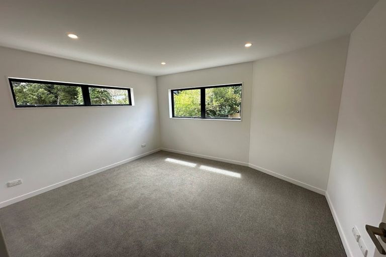 Photo of property in 60 Tiri Tiri Road, Birkdale, Auckland, 0626