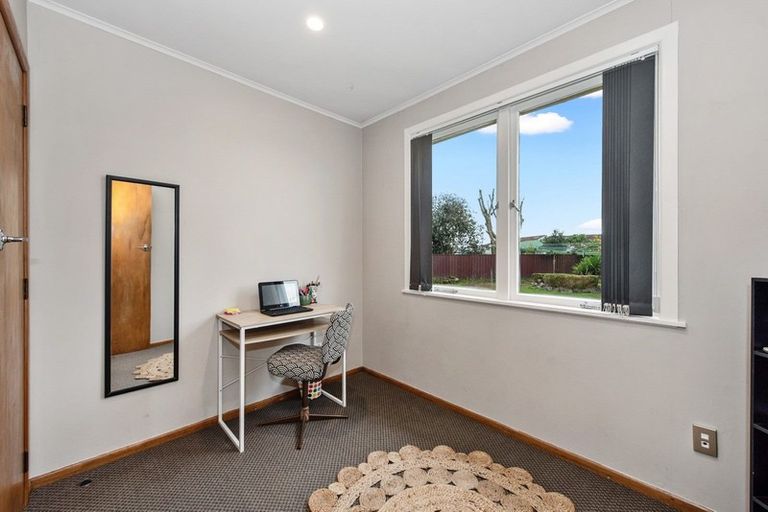 Photo of property in 6 Larnach Street, St Andrews, Hamilton, 3200