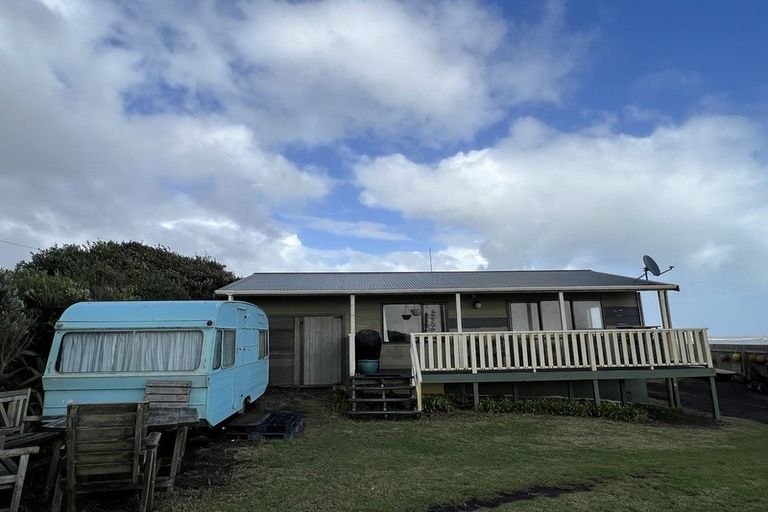Photo of property in 11a Beach Road, Mokau, 4376