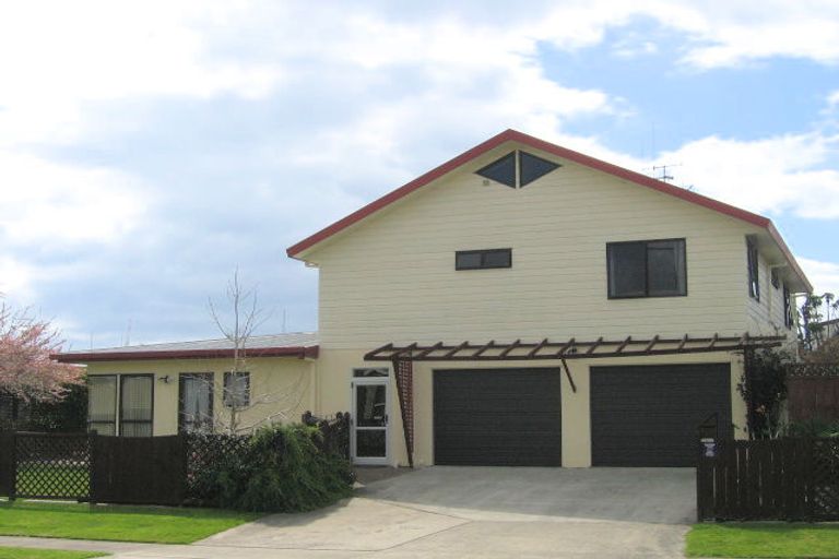 Photo of property in 11 Bayfair Drive, Mount Maunganui, 3116