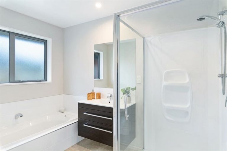 Photo of property in 5 Bradwell Crescent, Halswell, Christchurch, 8025