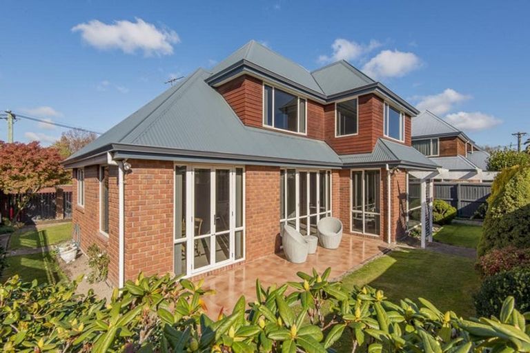 Photo of property in 1 Braithwaite Street, Ilam, Christchurch, 8041