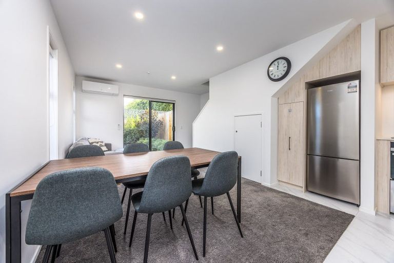 Photo of property in 11/10 Fathom Place, Te Atatu Peninsula, Auckland, 0610