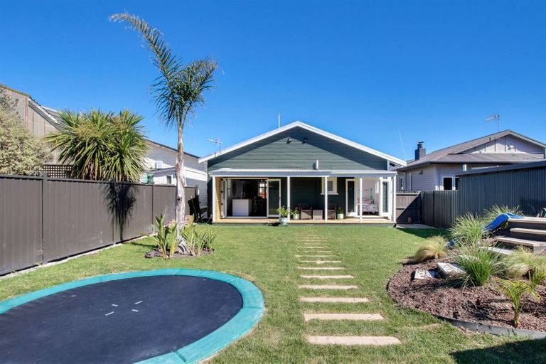 Photo of property in 48 Latham Street, Napier South, Napier, 4110