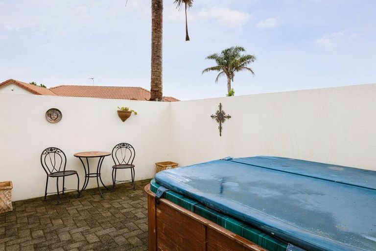 Photo of property in 48 Manor Park Drive, Pyes Pa, Tauranga, 3112