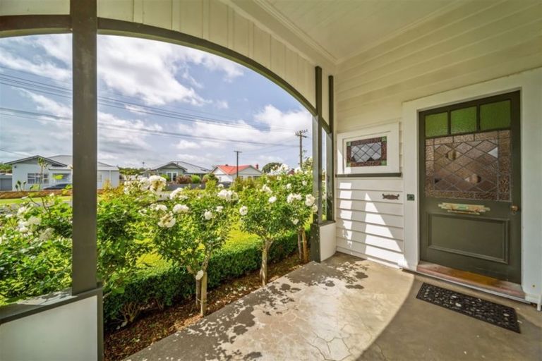 Photo of property in 7 George Street, Hawera, 4610