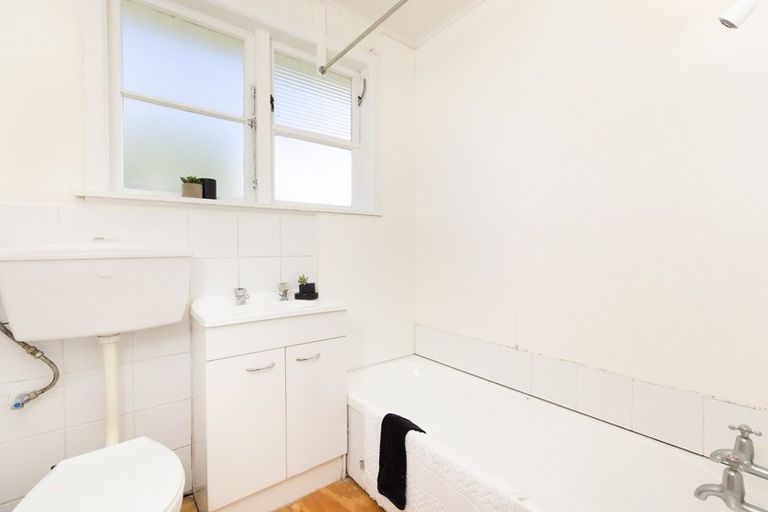 Photo of property in 14 Hampton Terrace, Parkvale, Tauranga, 3112