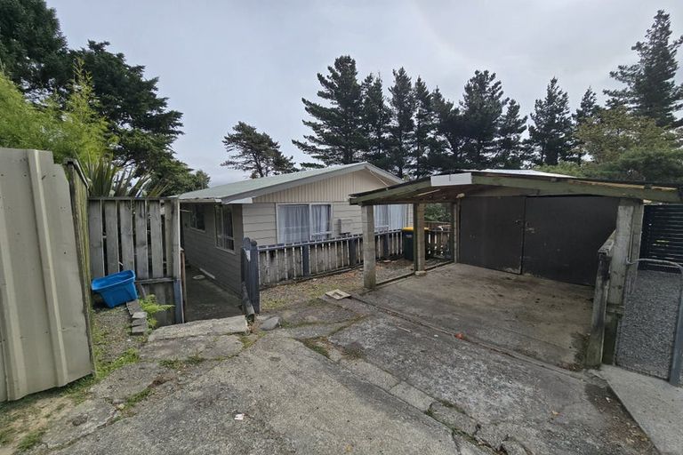 Photo of property in 77 Lord Street, Stokes Valley, Lower Hutt, 5019