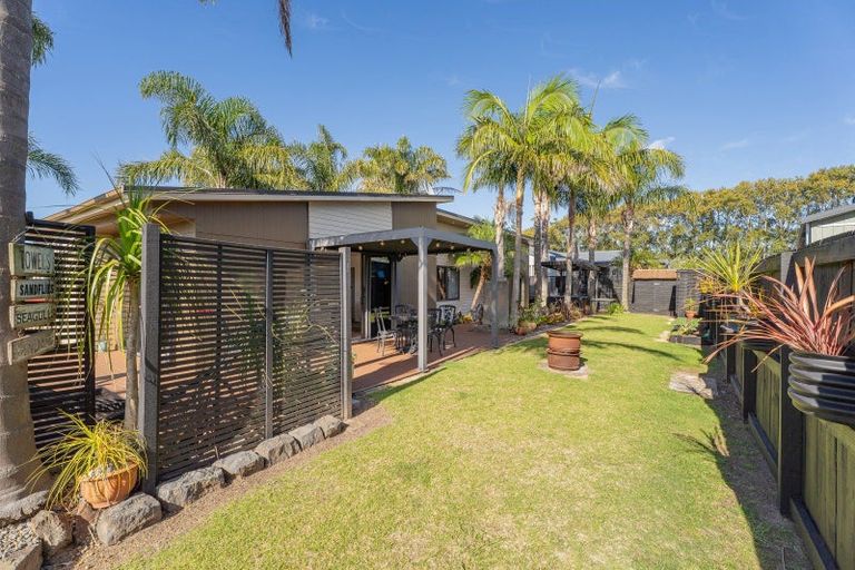 Photo of property in 4 Clipper Place, Whitianga, 3510