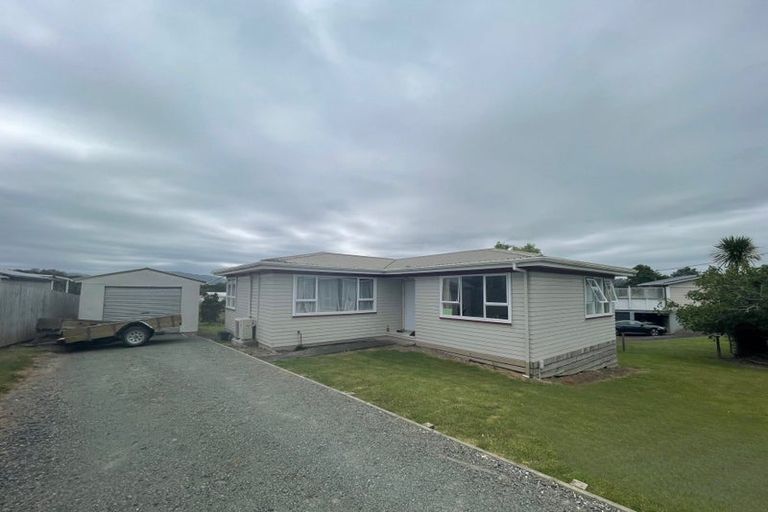 Photo of property in 21 Doctors Hill Road, Maungaturoto, 0520