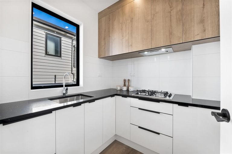 Photo of property in 2 Piki Street, Flat Bush, Auckland, 2019