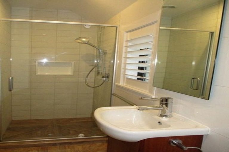 Photo of property in 5 Merivale Lane, Merivale, Christchurch, 8014