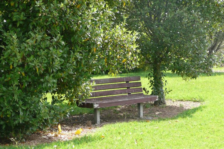 Photo of property in 2/48 Queen Mary Avenue, New Lynn, Auckland, 0600