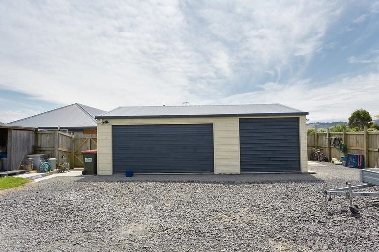Photo of property in 110 Green Island Bush Road, Blackhead, Dunedin, 9076