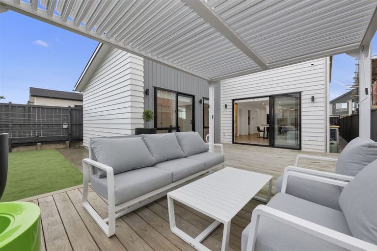 Photo of property in 9 Puruatanga Drive, Flat Bush, Auckland, 2019