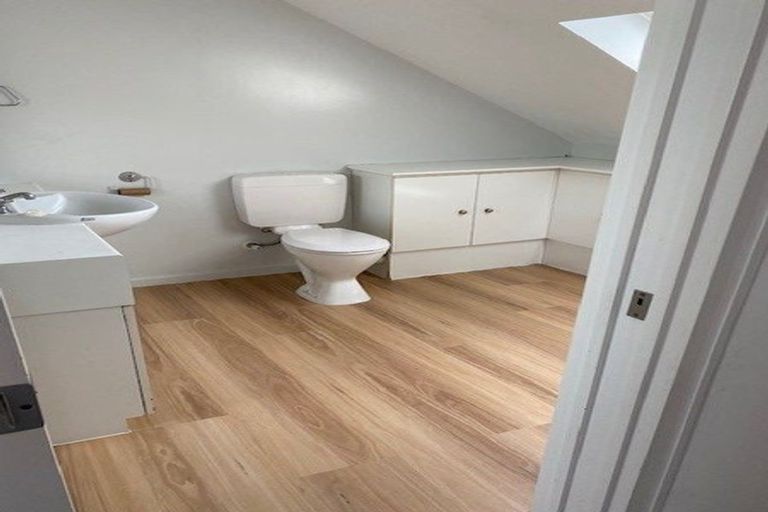 Photo of property in 2/238 Edgeware Road, Edgeware, Christchurch, 8013