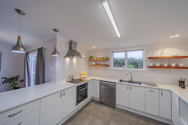 Photo of property in 40 Middle Road, Havelock North, 4130