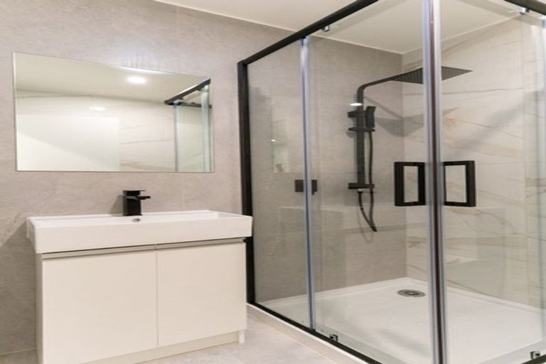 Photo of property in 16 Rangimarie Close, Opaheke, Papakura, 2113