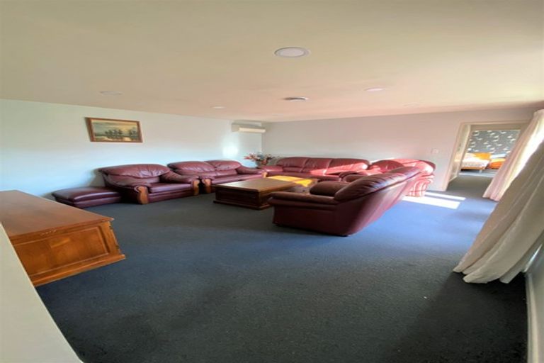 Photo of property in 35 Mappleton Avenue, Burnside, Christchurch, 8053