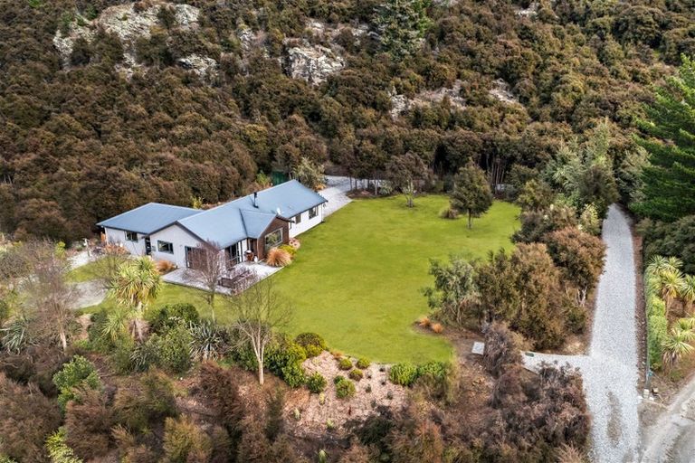 Photo of property in 30 Rockhaven, Albert Town, Wanaka, 9305