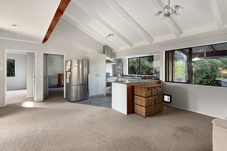 Photo of property in 8 Vera Heights, Maungakaramea, Whangarei, 0178