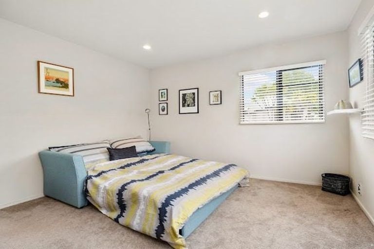 Photo of property in 49b Dignan Street, Point Chevalier, Auckland, 1022