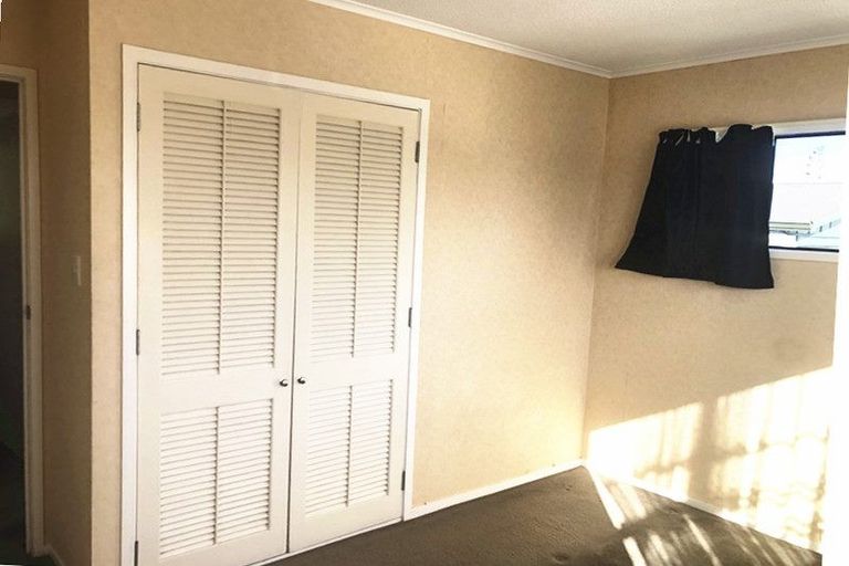 Photo of property in 2 Fairdale Avenue, Red Hill, Papakura, 2110