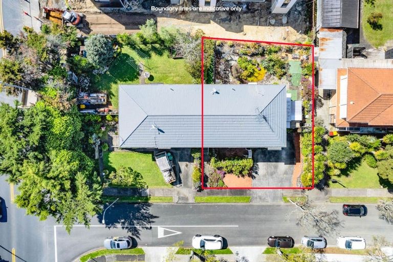 Photo of property in 2/2b Yeoman Place, Howick, Auckland, 2014