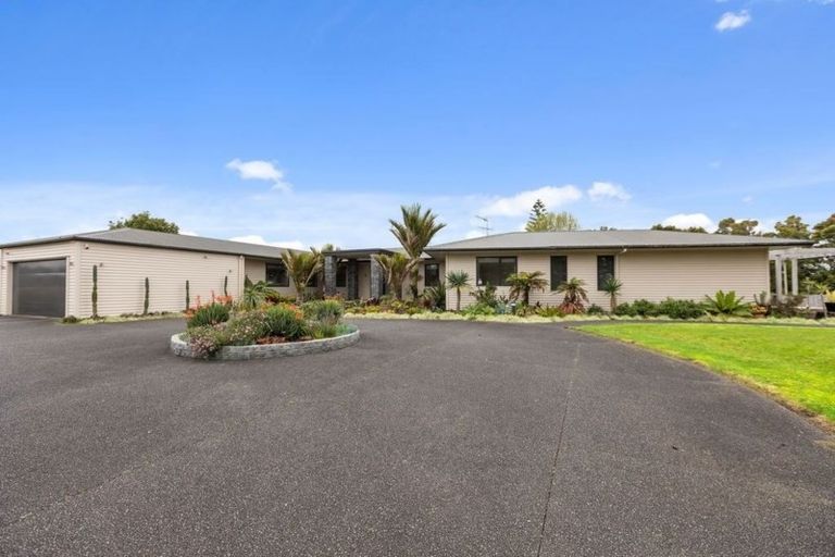 Photo of property in 35 Holdens Road, Henderson, Auckland, 0612