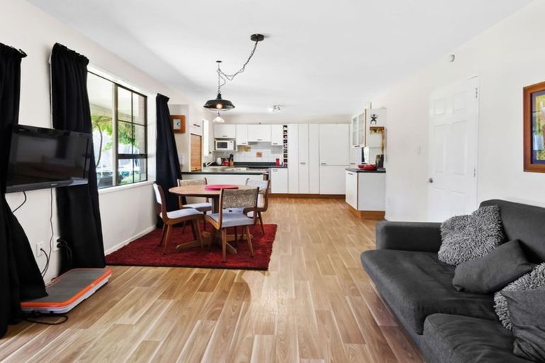 Photo of property in 3b Michigan Place, Burwood, Christchurch, 8083