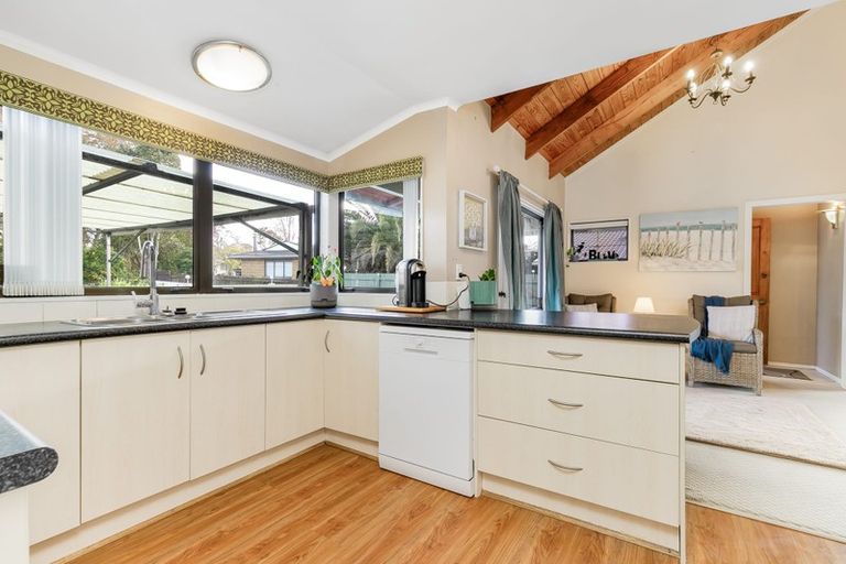 Photo of property in 16 Muirfield Street, Wattle Downs, Auckland, 2103
