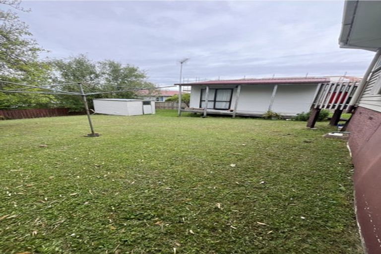 Photo of property in 37 Bruce Road, Glenfield, Auckland, 0629