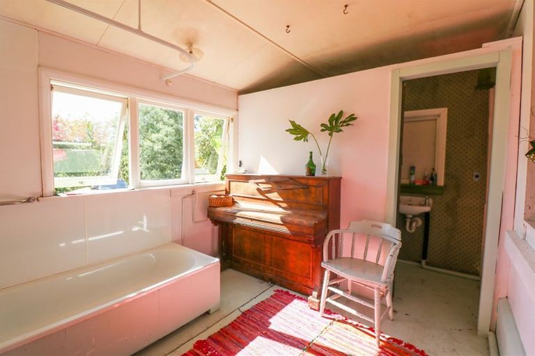 Photo of property in 166 Barton Road, Fairview, Timaru, 7974