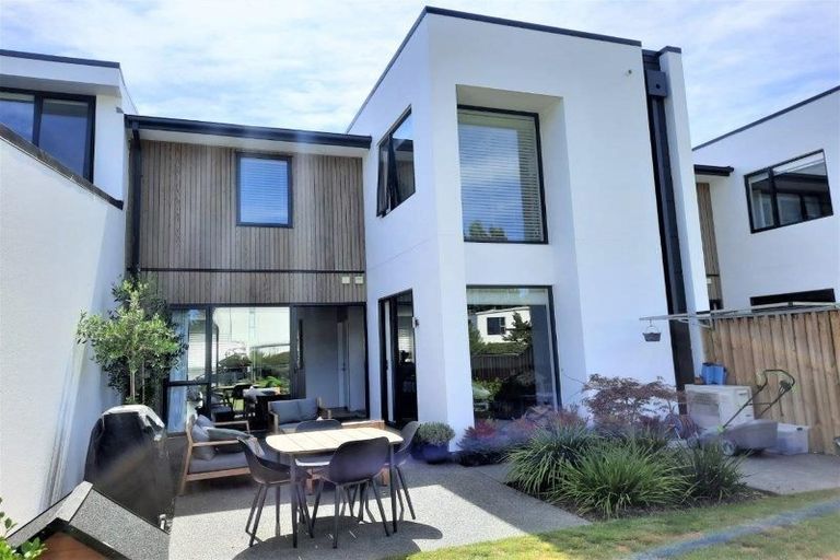 Photo of property in 4 Dave Jamieson Lane, Hillmorton, Christchurch, 8024