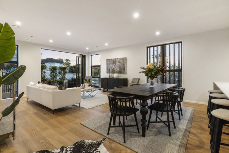 Photo of property in 16a Killarney Street, Takapuna, Auckland, 0622