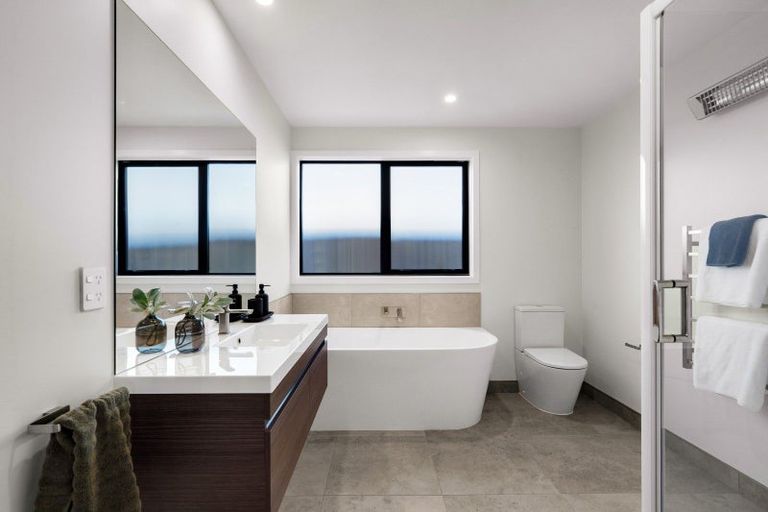 Photo of property in 6/102 Eriksen Road, Te Awa, Napier, 4110