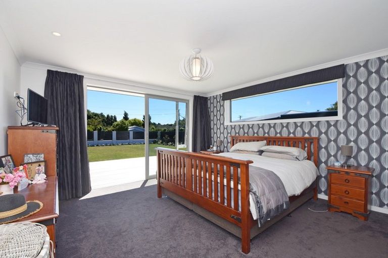 Photo of property in 8 Allan Street, Otatara, Invercargill, 9879