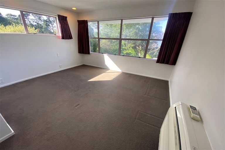 Photo of property in 73 Cliff Road, Torbay, Auckland, 0630