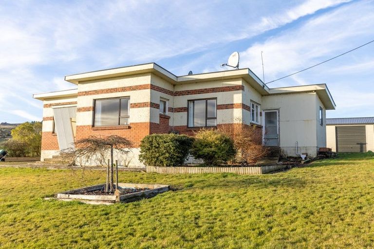 Photo of property in 94 Old Main Road, Waipahi, Gore, 9771