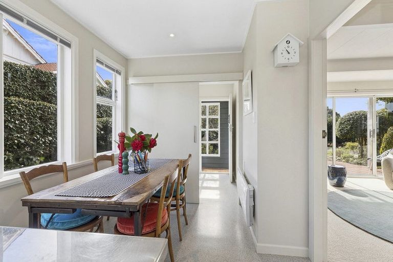 Photo of property in 30 Jubilee Road, Khandallah, Wellington, 6035