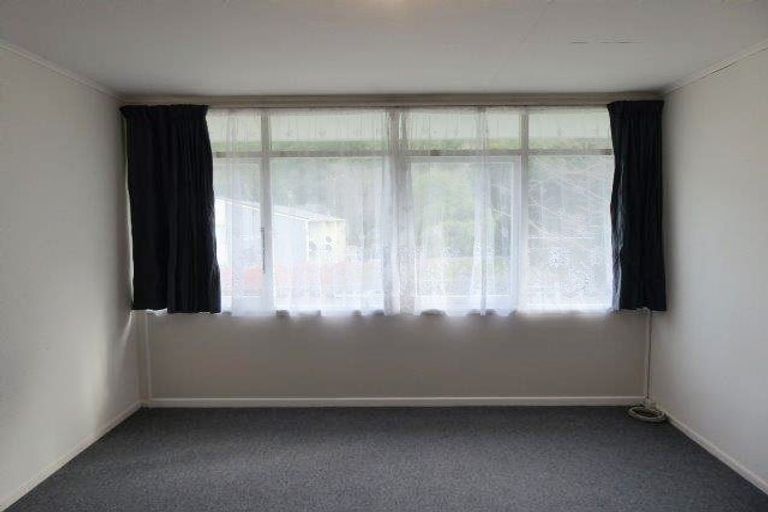 Photo of property in 2/7 Bridge Street, Melling, Lower Hutt, 5010