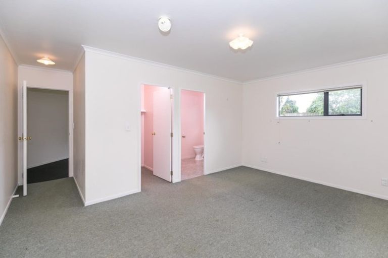 Photo of property in 45 Catalina Drive, Melville, Hamilton, 3206