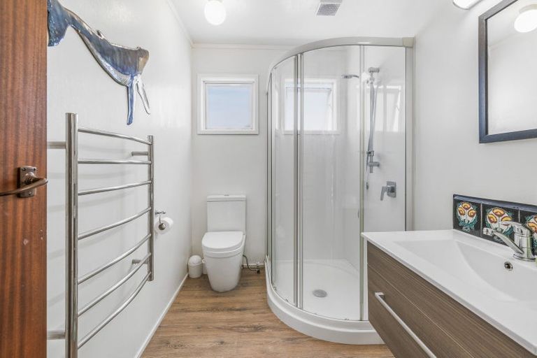 Photo of property in 16b Beauchamp Street, Tawa, Wellington, 5028