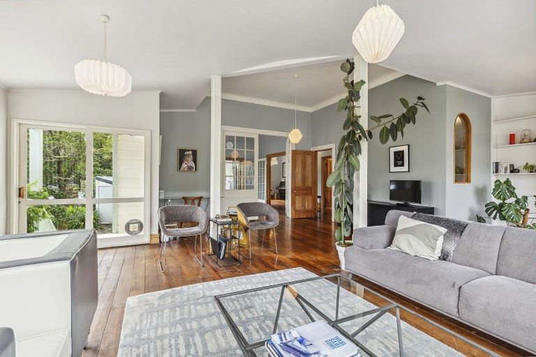 Photo of property in 27 Boundary Road, Kelburn, Wellington, 6012