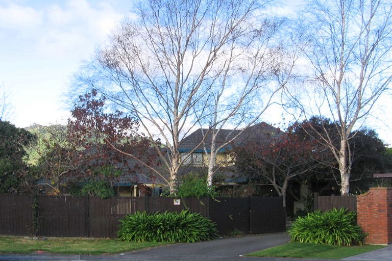 Photo of property in 8 Maple Lane, Waikanae, 5036