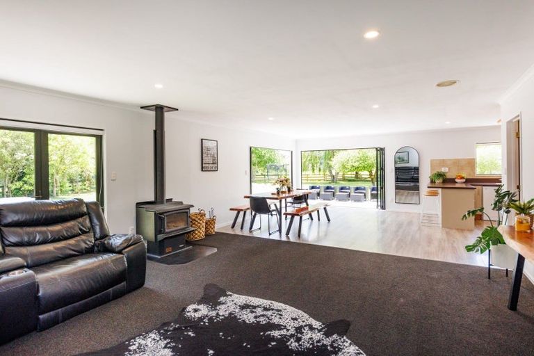 Photo of property in 1999 Longburn Rongotea Road, Longburn, Palmerston North, 4475