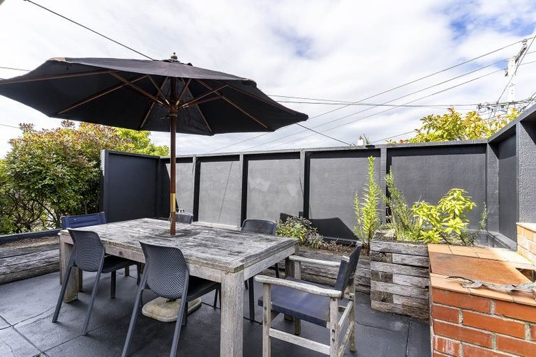 Photo of property in 21 Leven Street, Roslyn, Dunedin, 9010